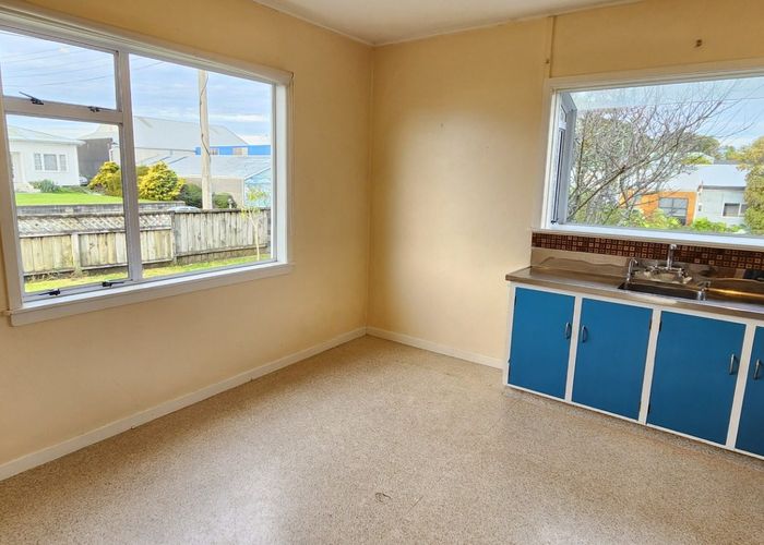  at 36 Beach Street, Fitzroy, New Plymouth, Taranaki