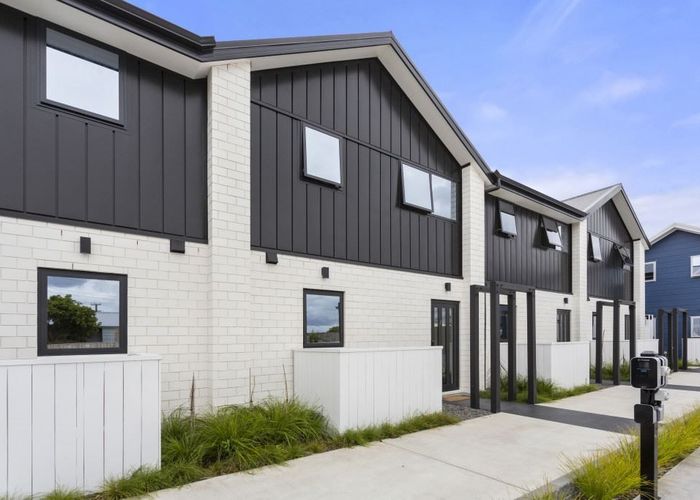  at 7/21 Titoki Street, Te Atatu Peninsula, Auckland