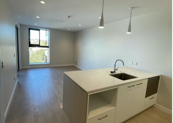  at 409/4 Bute Road, Browns Bay, North Shore City, Auckland
