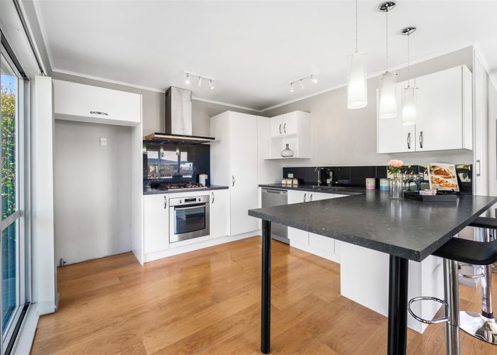  at 31 Scott Road, Stanmore Bay, Whangaparaoa