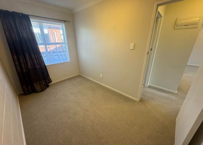  at 2/30 Don Croot Street, Morningside, Auckland City, Auckland