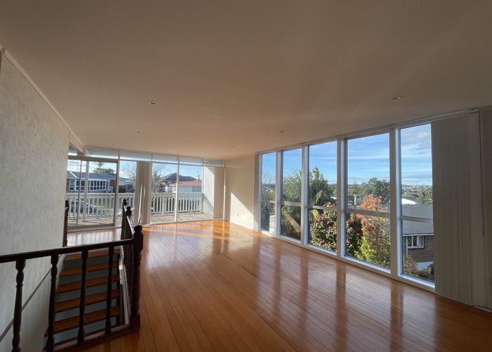  at 25 Downsview Rd, Pakuranga Heights, Manukau City, Auckland
