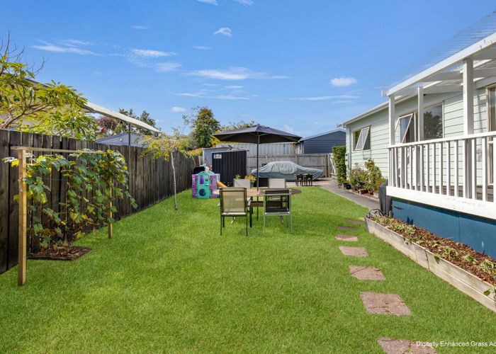  at 2/137 Awaroa Road, Helensville, Rodney, Auckland