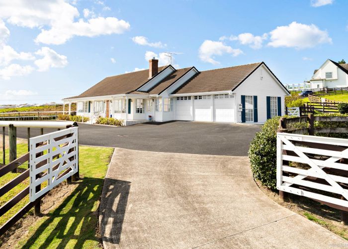  at 336D Redoubt Road, Totara Park, Auckland