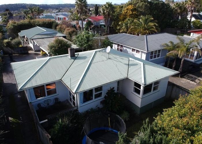  at 255 Rangatira Road, Beach Haven, Auckland
