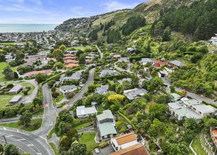  at 20 Ocean View Terrace, Sumner, Christchurch