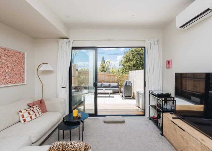  at 5/37 Ambler Avenue, Glen Eden, Waitakere City, Auckland