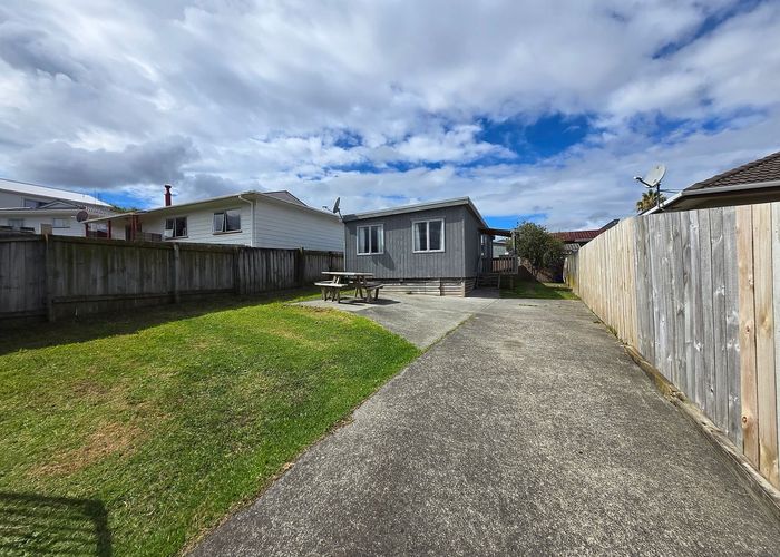  at 2A Caserta Place, Clover Park, Manukau City, Auckland