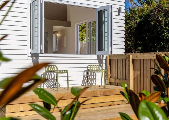  at 26A Clinton Avenue, Te Atatu Peninsula, Waitakere City, Auckland