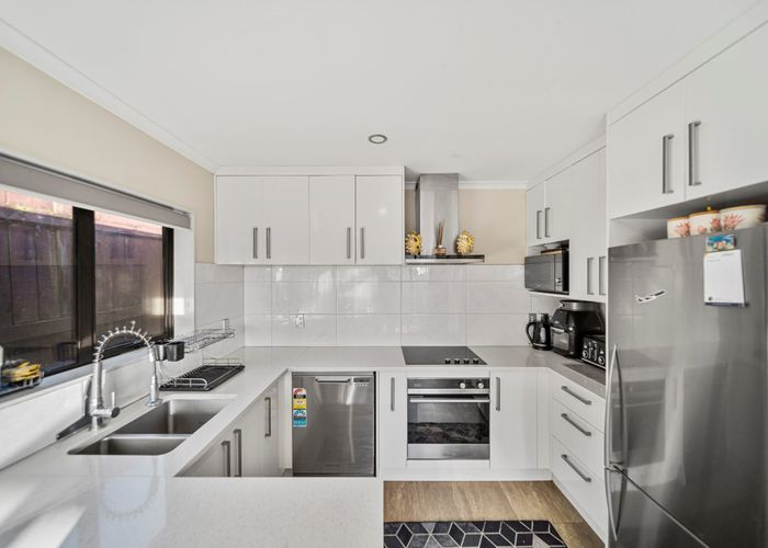  at 116E Great South Road, Manurewa, Auckland