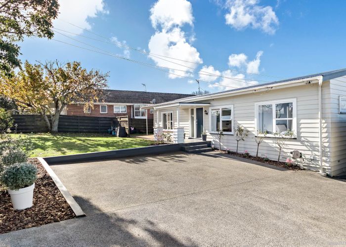  at 4 Whitney Street, New Windsor, Auckland