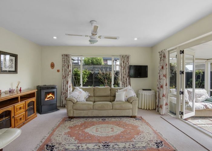  at 12 Seymour Street, Hornby, Christchurch