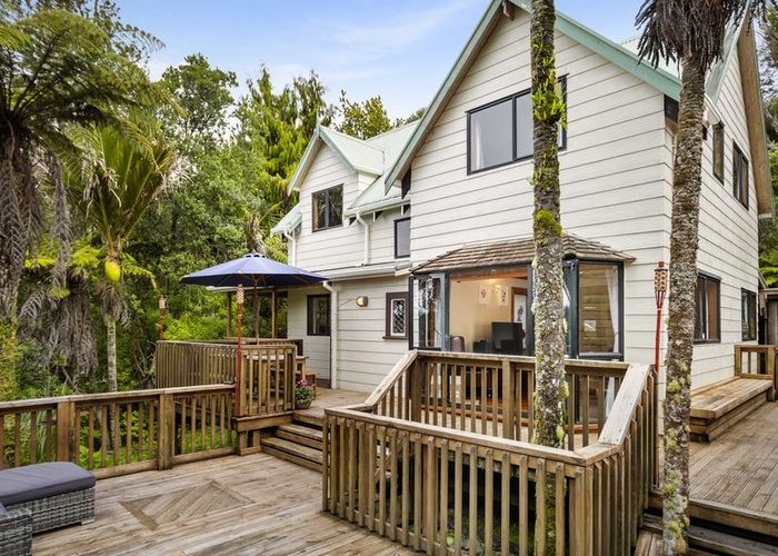  at 1 Woontons Lane, Titirangi, Auckland
