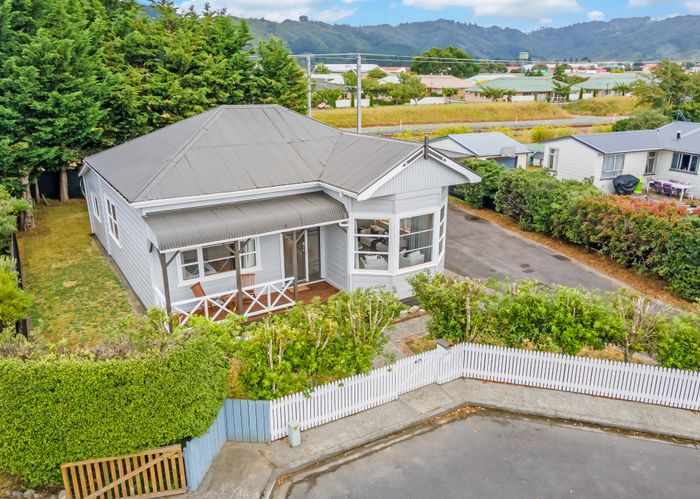  at 12 Phar Lap Grove, Trentham, Upper Hutt