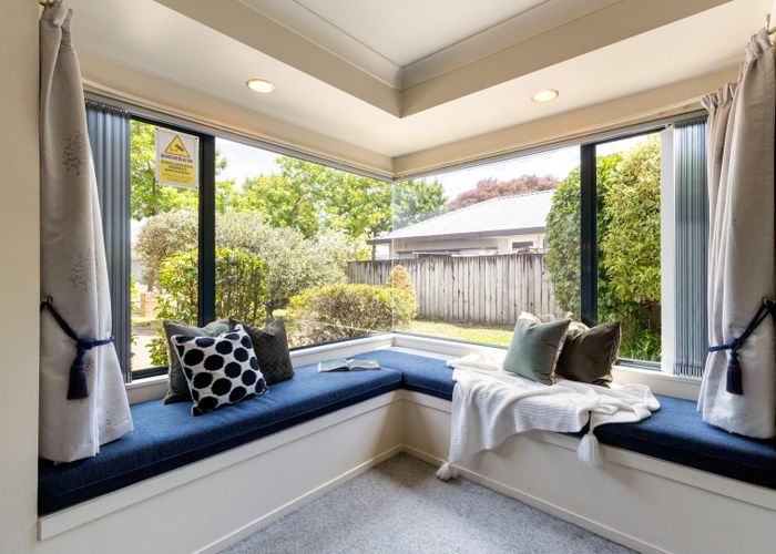  at 22 Bouverie Crescent, Flagstaff, Hamilton