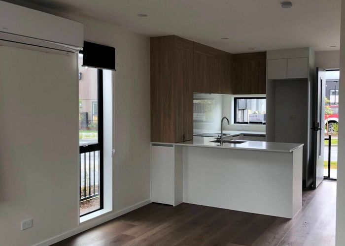  at 2/478 West Coast Road, Glen Eden, Waitakere City, Auckland