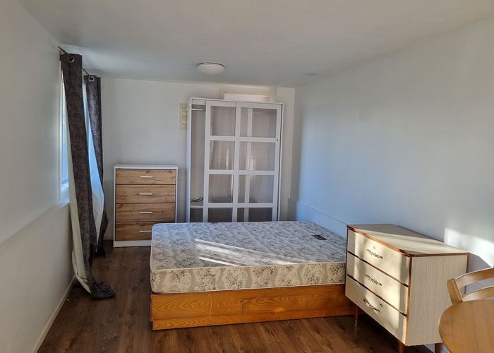  at 602 East Coast Road, Pinehill, North Shore City, Auckland