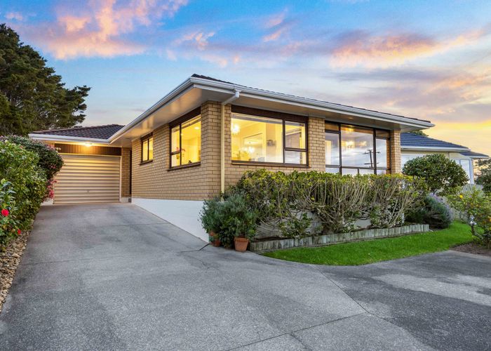 Free property data for 1/1 Elcoat Avenue, Henderson, Auckland homes.co.nz