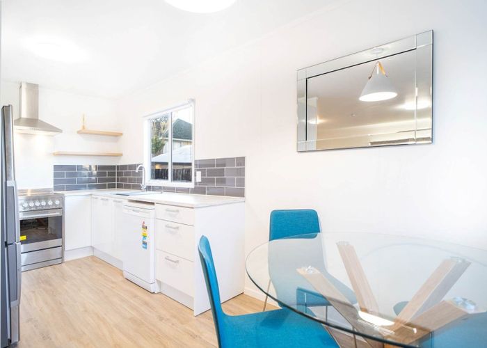  at 2/76 Mcannalley Street, Manurewa East, Manukau City, Auckland