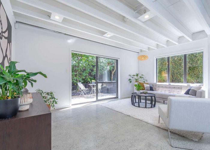  at 2/17 Monte Cassino Place, Birkdale, North Shore City, Auckland