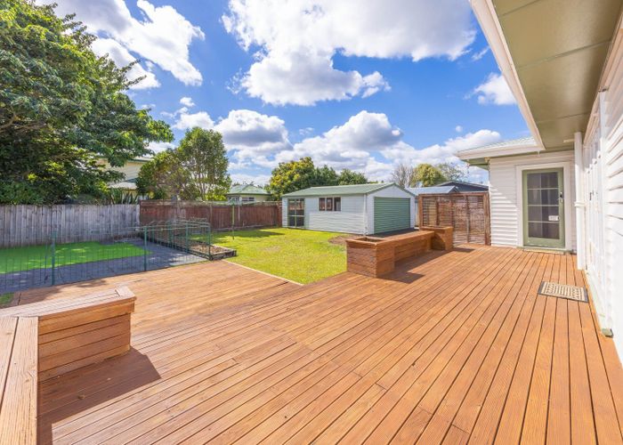  at 174 Fox Street, Hamilton East, Hamilton