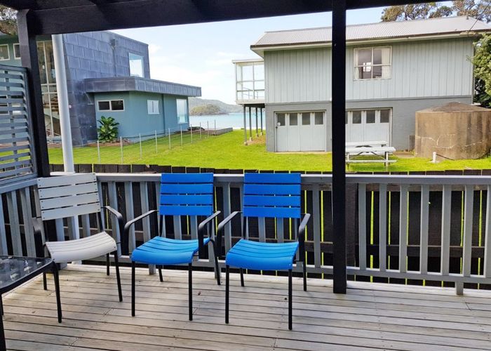  at 11 Te Kapua Street, Ōakura, Hikurangi