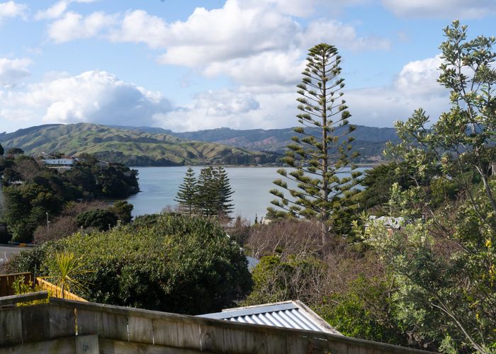  at 19 Bayview Road, Paremata, Porirua
