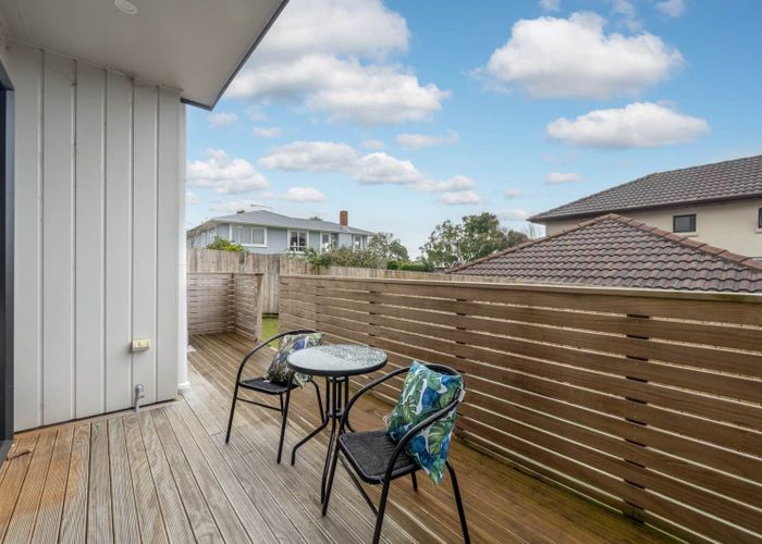  at 64E Union Road, Howick, Manukau City, Auckland