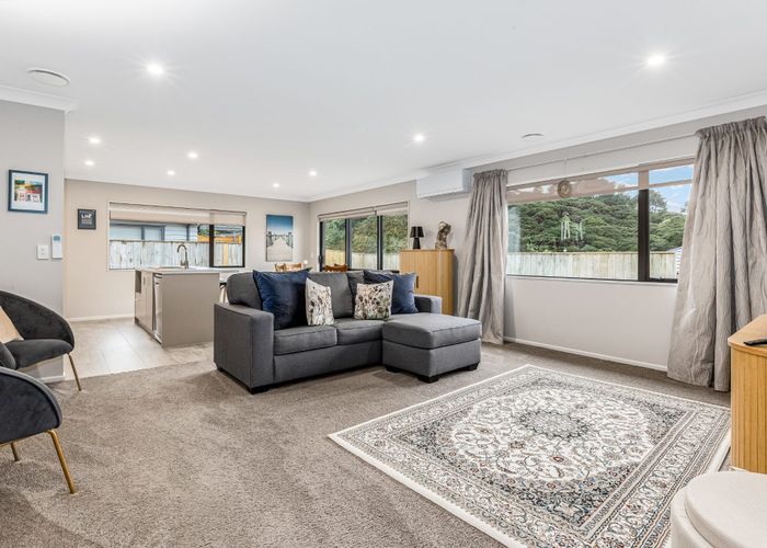  at 9 Moonsail Drive, Whitby, Porirua, Wellington