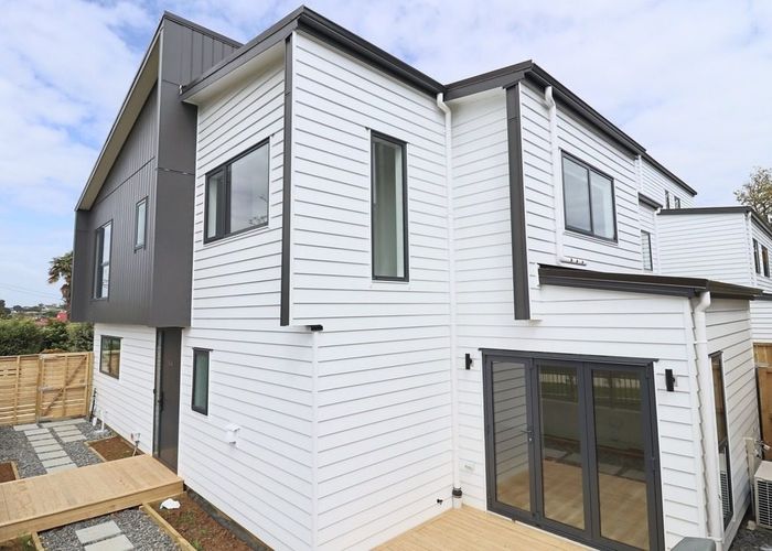  at 62A Glenmore Road, Sunnyhills, Manukau City, Auckland
