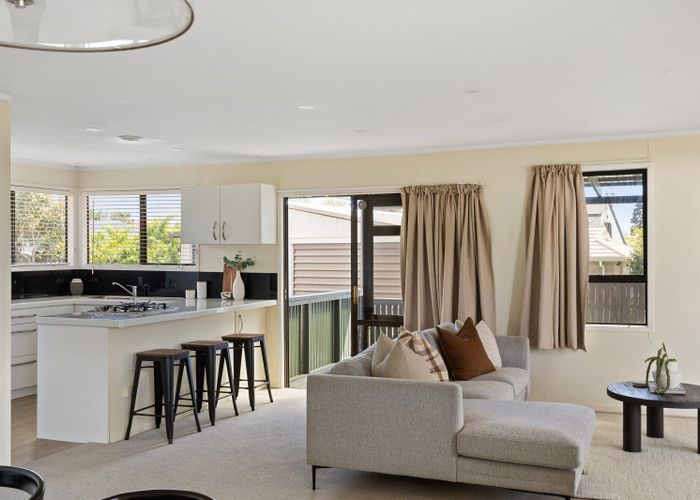  at 51 Gilbass Avenue, Hamilton Lake, Hamilton, Waikato