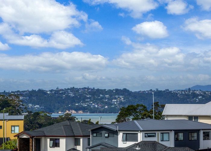  at 25 Baumea Rise, Massey, Waitakere City, Auckland