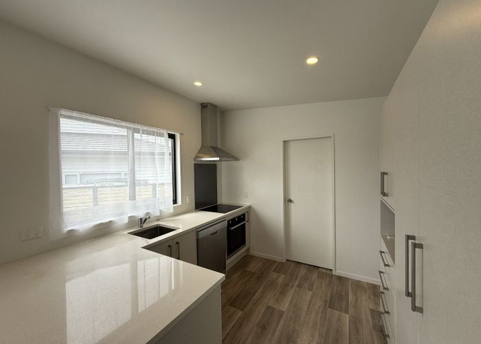  at 106a  Glanmire Road, Newlands, Wellington, Wellington