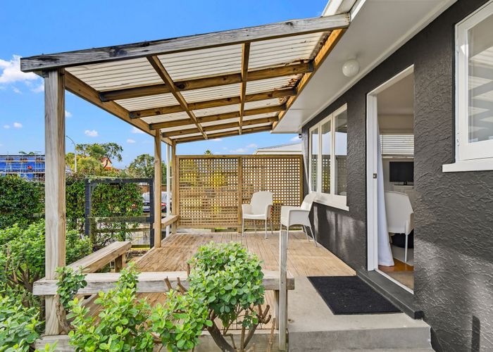  at 2/24 Kulim Ave, Otumoetai, Tauranga, Bay Of Plenty
