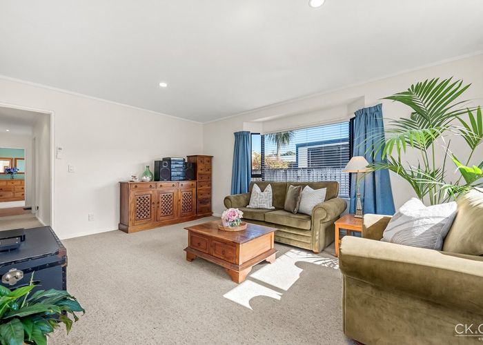  at 2/9 Atiawa Street, Petone, Lower Hutt, Wellington