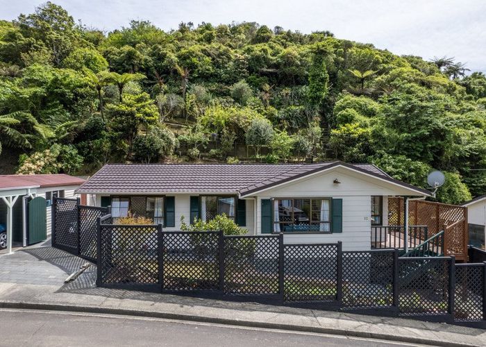 at 52 Hathaway Avenue, Karori, Wellington, Wellington