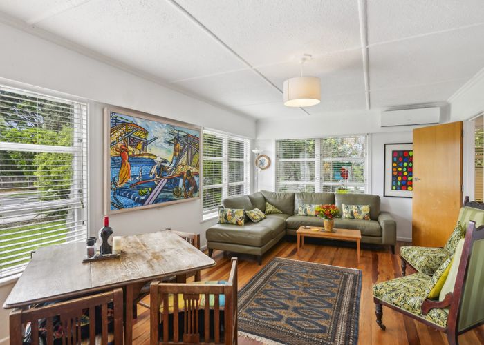  at 15 Walton Avenue, Waikanae, Waikanae