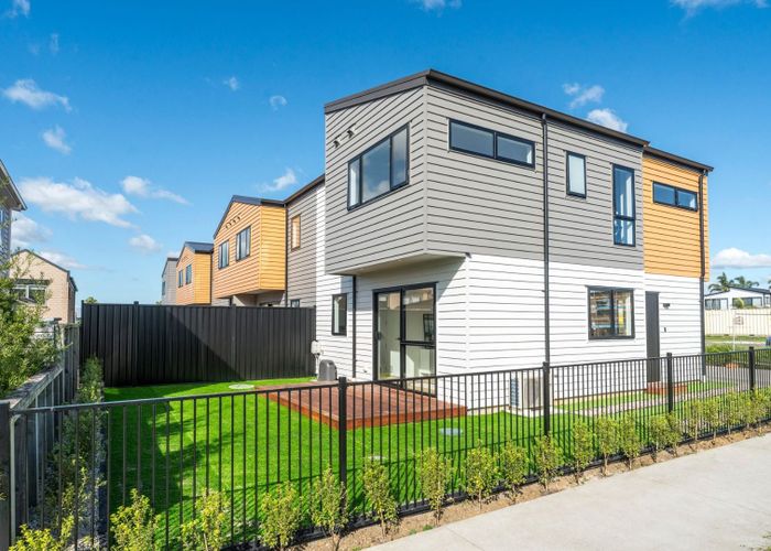  at 37 Turret Lane, Hobsonville, Waitakere City, Auckland