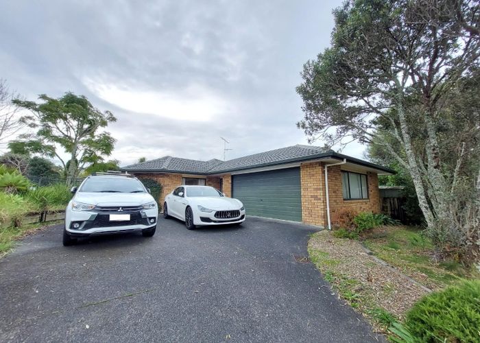  at 10 Pukatea Avenue, Albany, North Shore City, Auckland