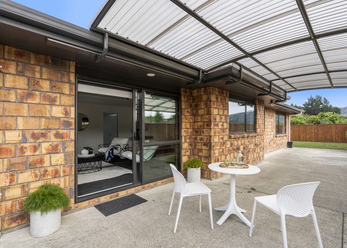  at 41 King Charles Drive, Kingsley Heights, Upper Hutt