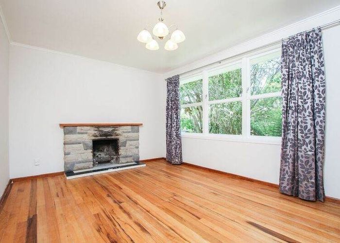  at 15 Daffodil Street, Titirangi, Waitakere City, Auckland