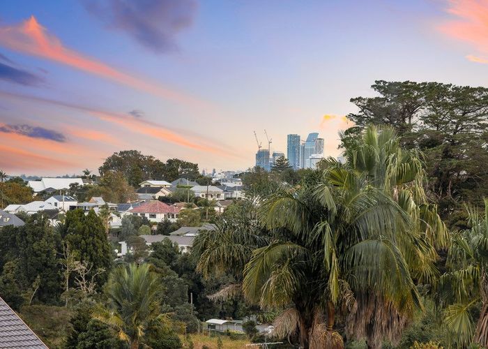  at 13/4 Bush View Lane, Northcote, Auckland