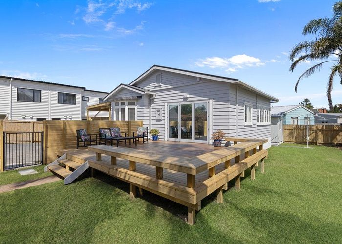  at 1/9 Kenderdine Road, Papatoetoe, Manukau City, Auckland