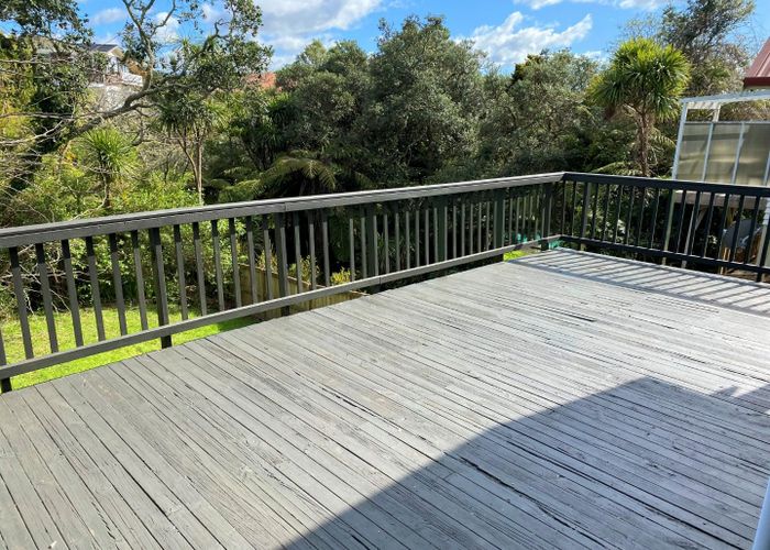  at 33 Matipo Road, Mairangi Bay, North Shore City, Auckland