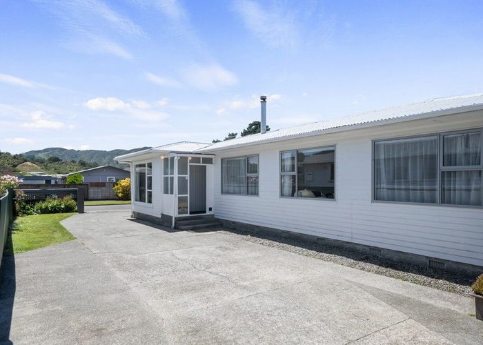  at 13 Wetherby Grove, Wainuiomata, Lower Hutt