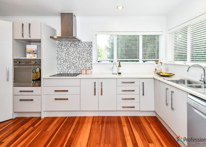  at 6 Blanes Road, Weymouth, Auckland