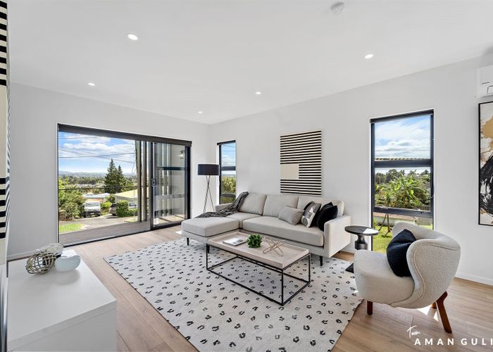  at 1/18 Roberton Road, Avondale, Auckland