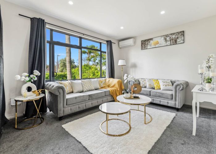  at 97/2 Armoy Drive, East Tamaki, Manukau City, Auckland