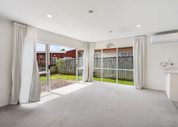  at 5A Dana Place, Somerville, Manukau City, Auckland