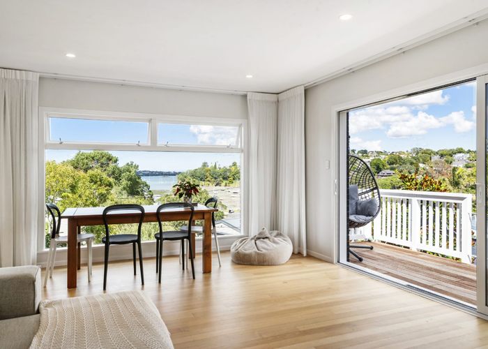  at 3 Council Terrace, Northcote Point, Auckland